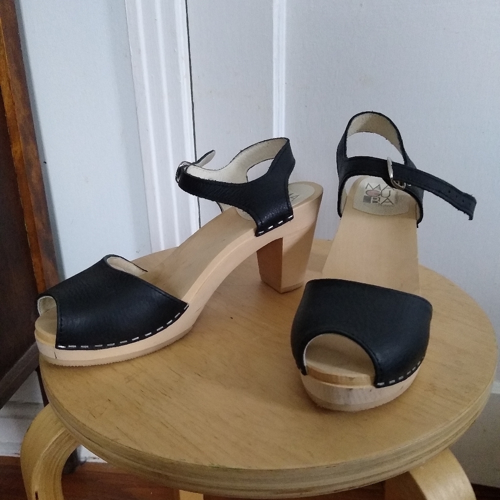 Black Leather Open-Toe Block Heel Sandals